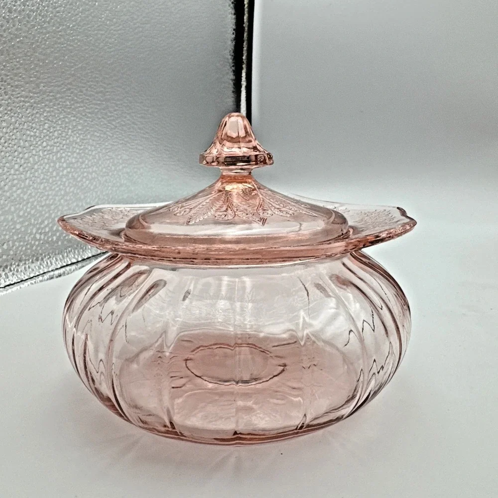 Vintage Jeannette Adam Pink  2‎ 1/2